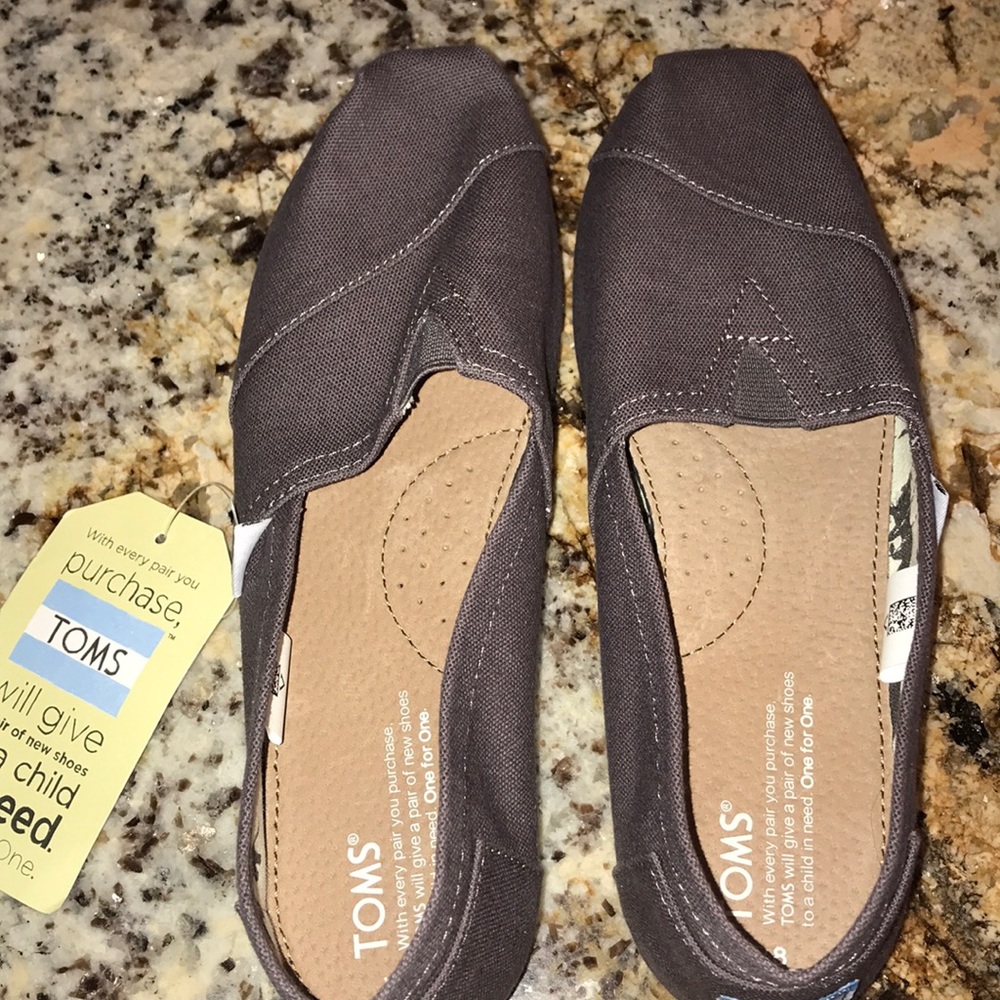 Brand New Toms